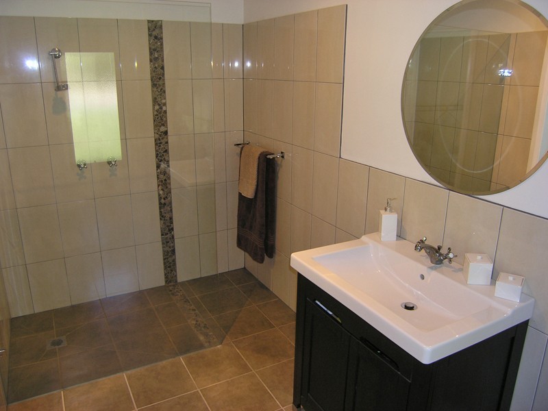 12 Ashwood Avenue, Bright VIC 3741