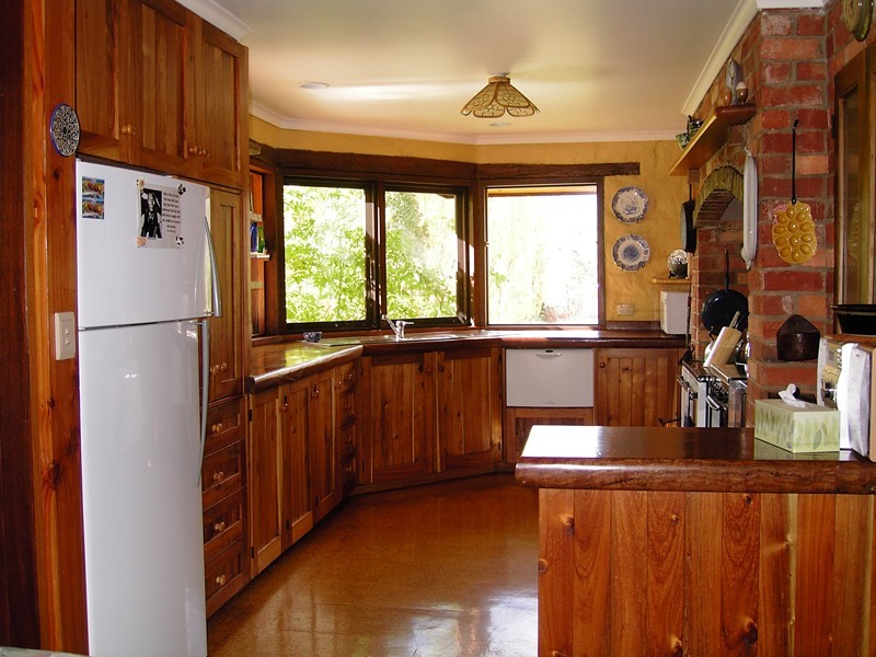 924 Morses Creek Road, Wandiligong VIC 3744