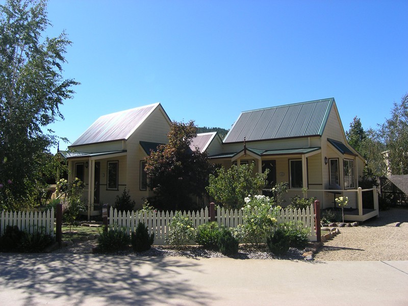 Unit 2 Turntable Terrace, Bright VIC 3741