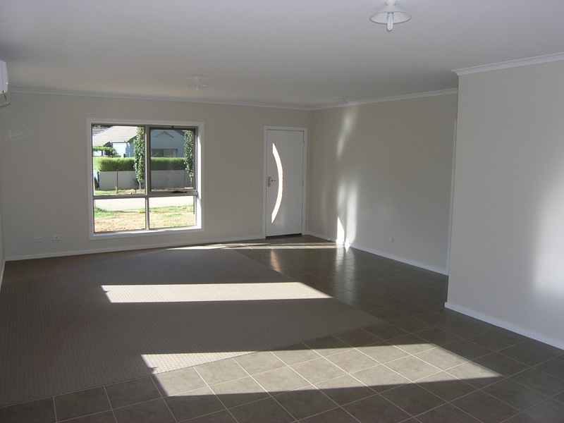 15 Kilfinan Crescent, Bright VIC 3741