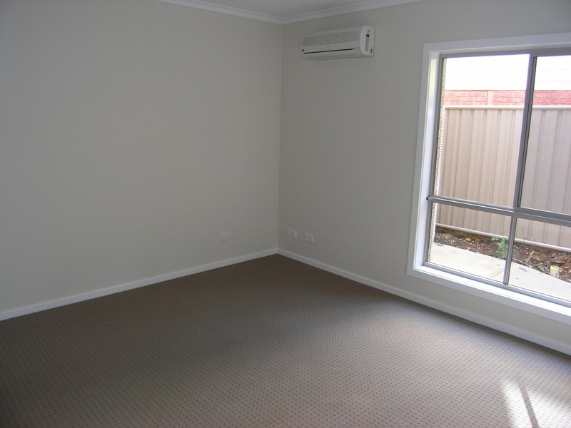 15 Kilfinan Crescent, Bright VIC 3741