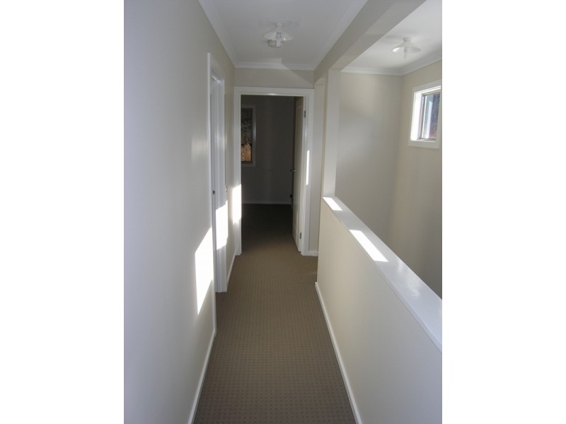 15 Kilfinan Crescent, Bright VIC 3741