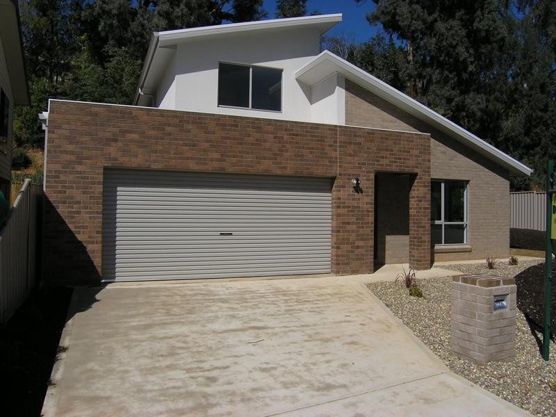 15 Kilfinan Crescent, Bright VIC 3741