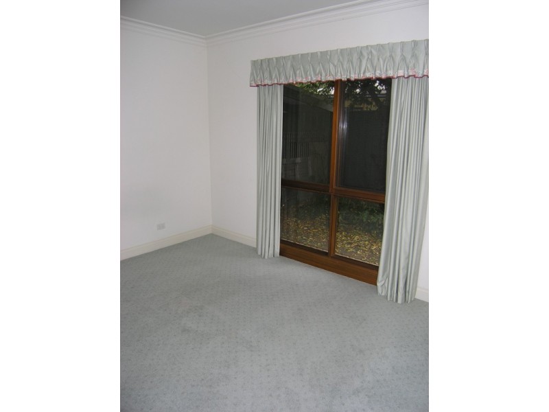 1 Racecourse Road, Bright VIC 3741