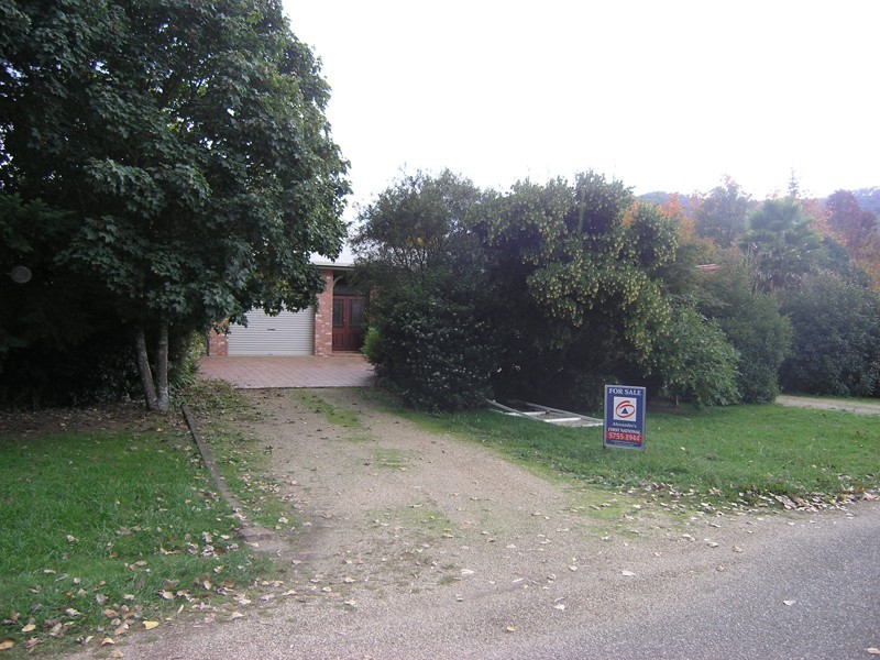 1 Racecourse Road, Bright VIC 3741