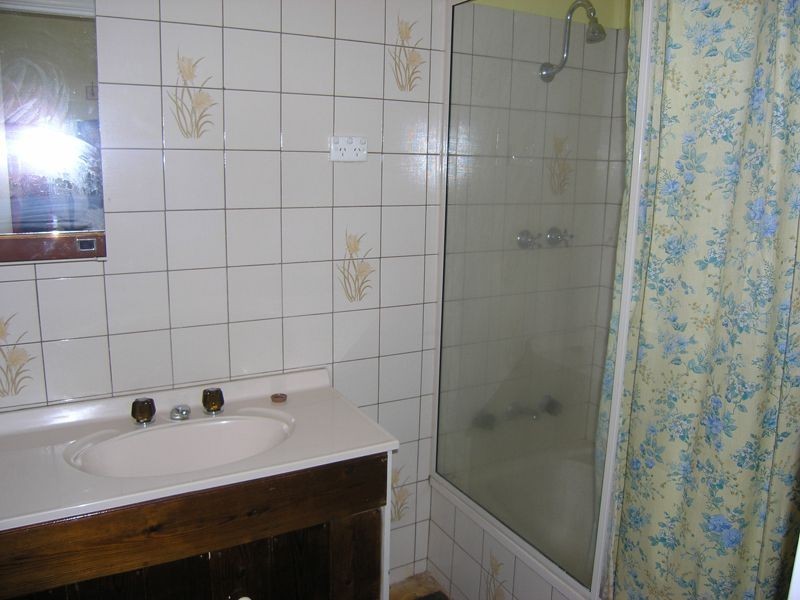 120 Delany Ave, Bright VIC 3741