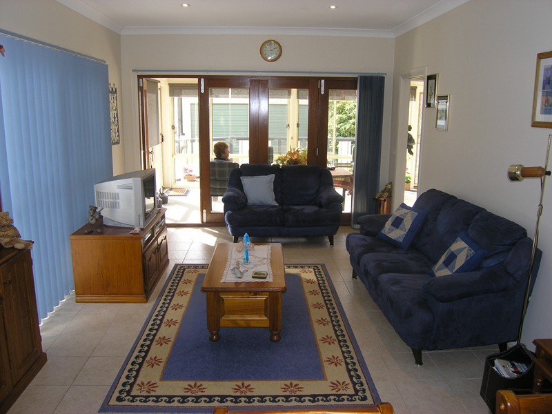 53 Delany Avenue, Bright VIC 3741