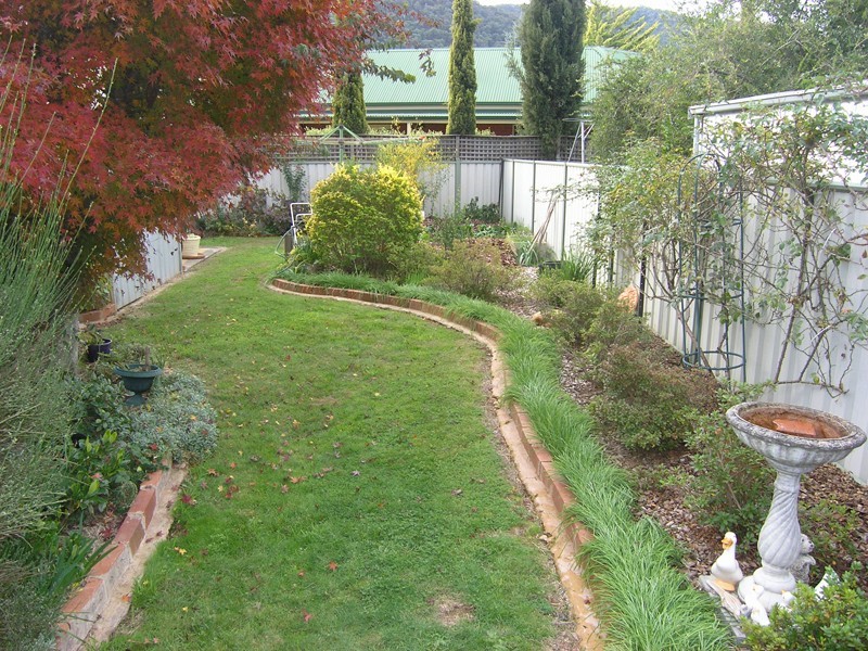 53 Delany Avenue, Bright VIC 3741