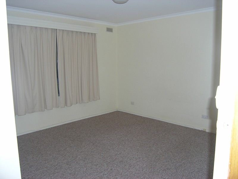 40 Mountbatten Ave, Bright VIC 3741