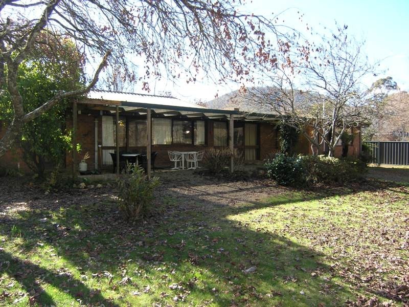 24-26 Showers Avenue, Bright VIC 3741