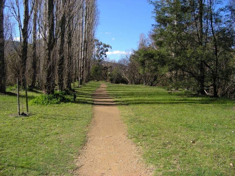 24-26 Showers Avenue, Bright VIC 3741