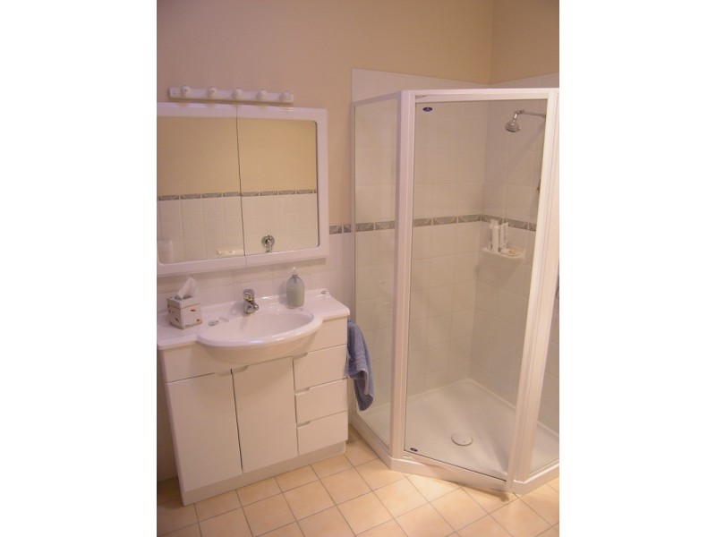 6 Clarkes Road, Wandiligong VIC 3744