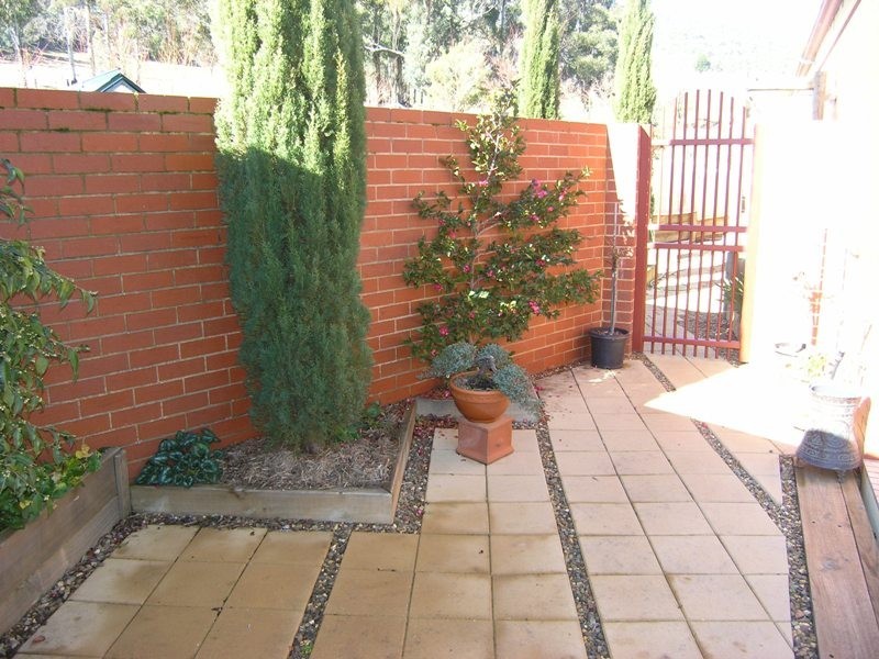 6 Clarkes Road, Wandiligong VIC 3744