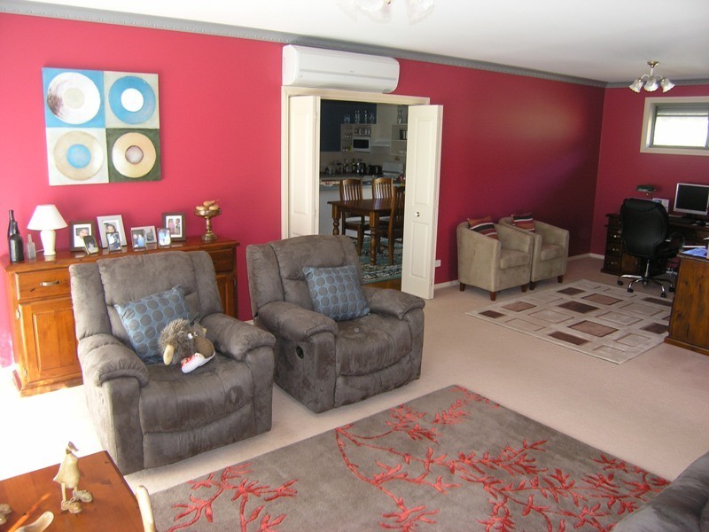 2 Colonial Court, Bright VIC 3741