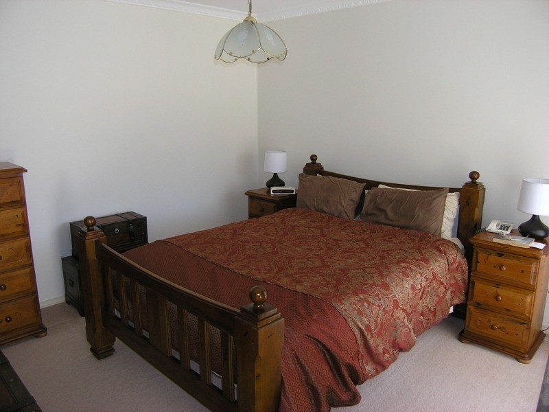2 Colonial Court, Bright VIC 3741