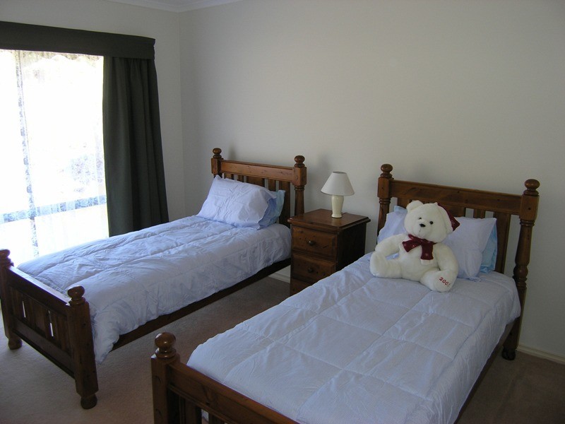 2 Colonial Court, Bright VIC 3741