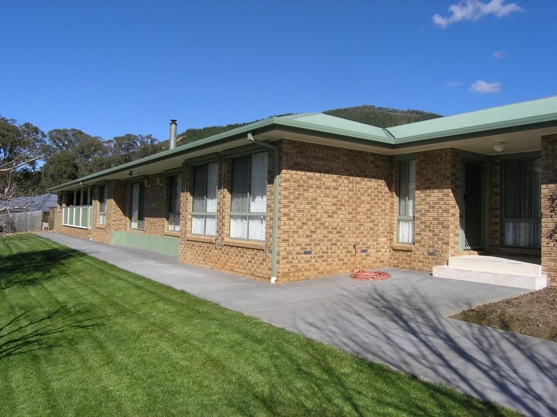 2 Colonial Court, Bright VIC 3741