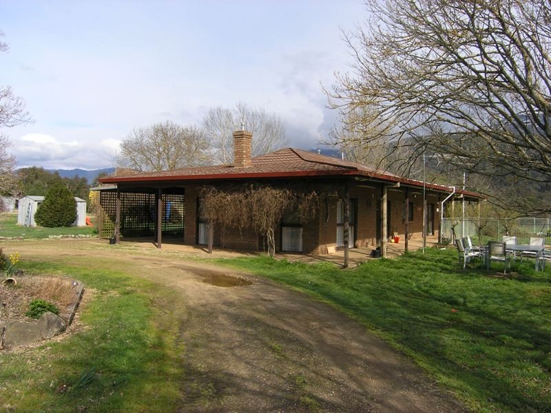 450 Buckland Valley Road, Buckland VIC 3740