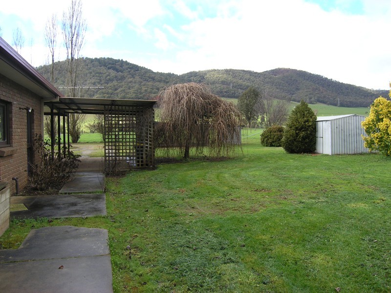 450 Buckland Valley Road, Buckland VIC 3740