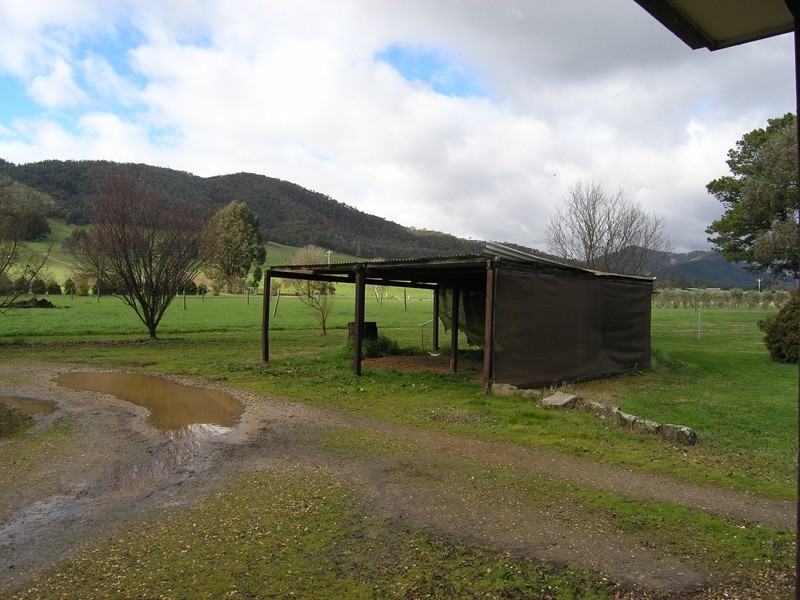 450 Buckland Valley Road, Buckland VIC 3740