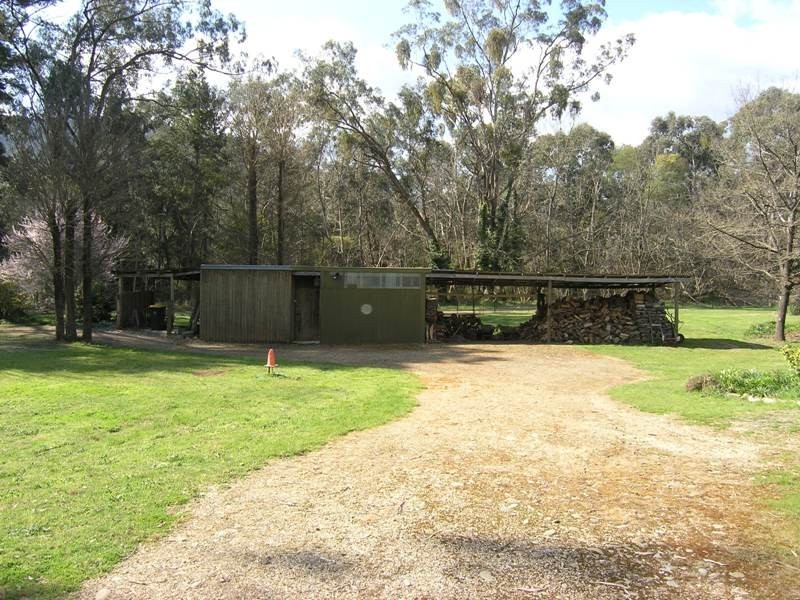 8 Tyntynder Lane, Bright VIC 3741