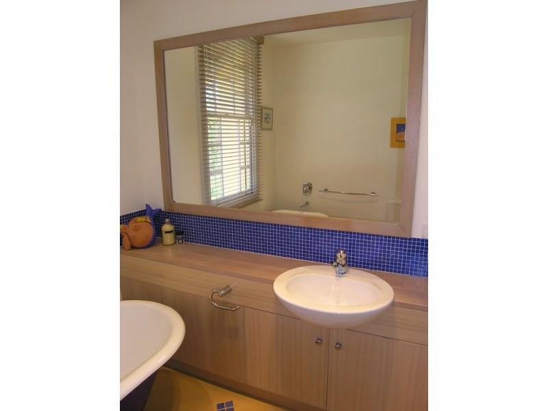 42 White Star Road, Wandiligong VIC 3744