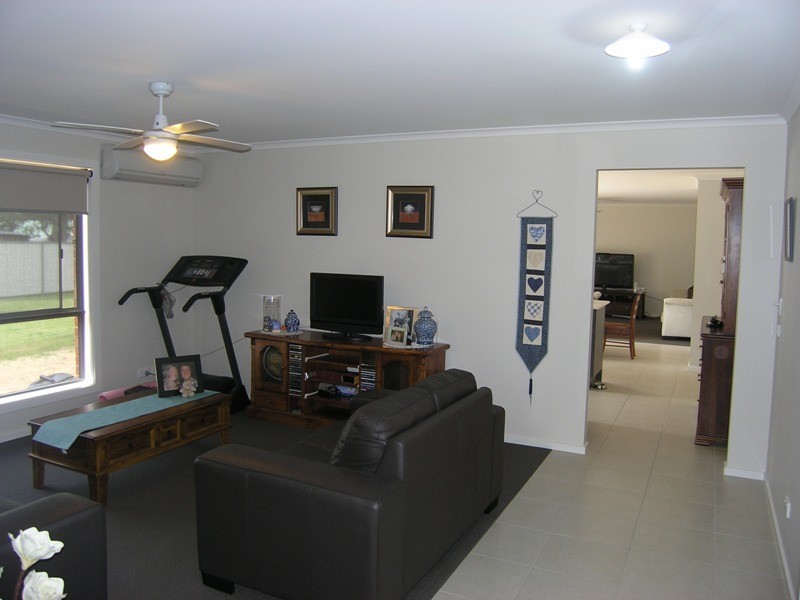 1 Norman Court, Bright VIC 3741