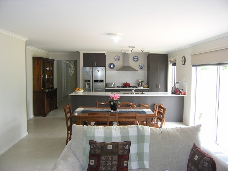 1 Norman Court, Bright VIC 3741