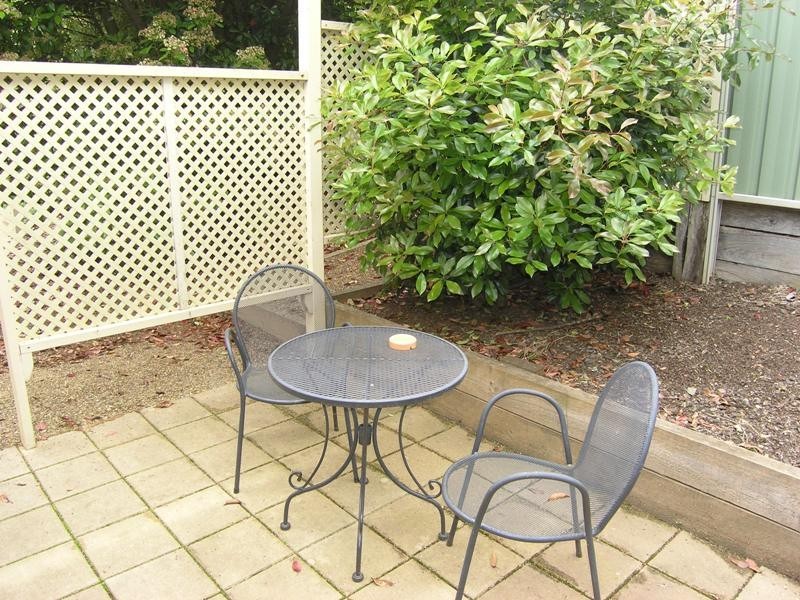 2/94 Delany Avenue, Bright VIC 3741