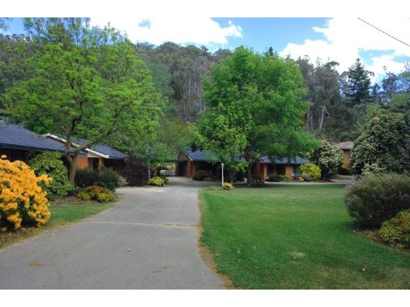 2/94 Delany Avenue, Bright VIC 3741