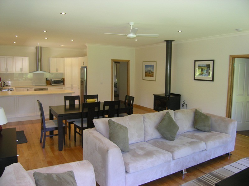 50 Williams Road, Wandiligong VIC 3744