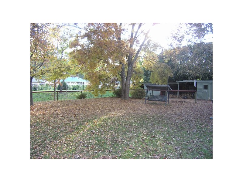 14 Gavan Street, Bright VIC 3741