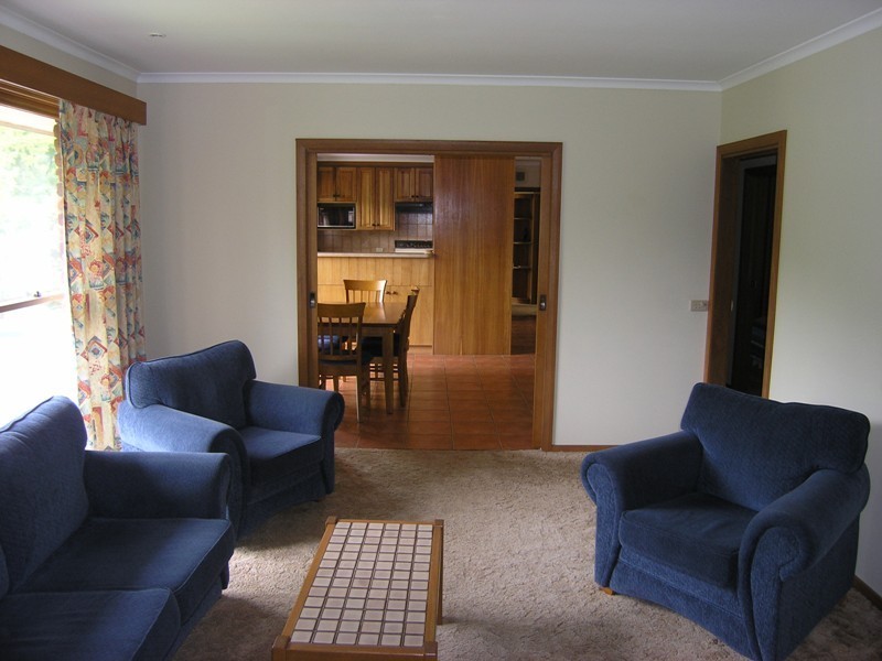 90 Delany Avenue, Bright VIC 3741