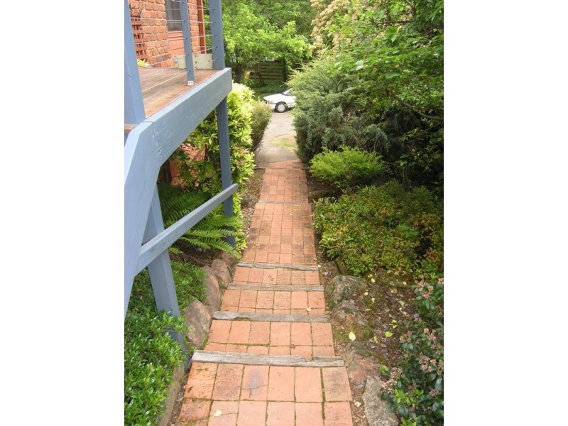 90 Delany Avenue, Bright VIC 3741