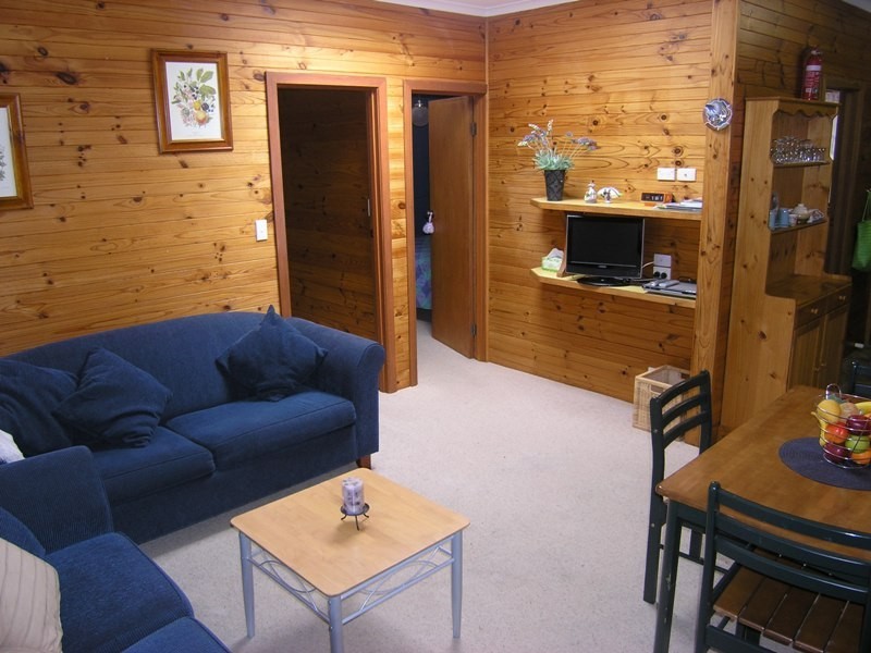 2/68 Great Alpine Road, Harrietville VIC 3741