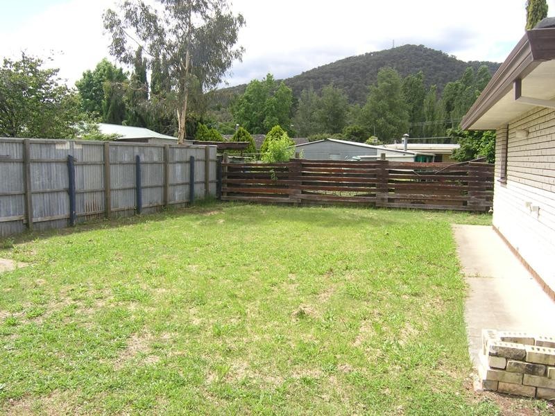 3/71-73 Delany Avenue, Bright VIC 3741