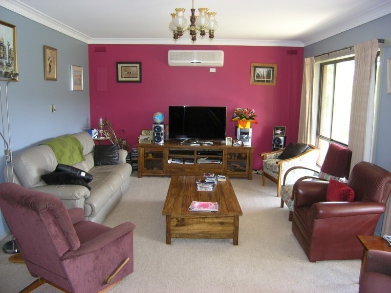 11 Porcellatos Lane, Bright VIC 3741