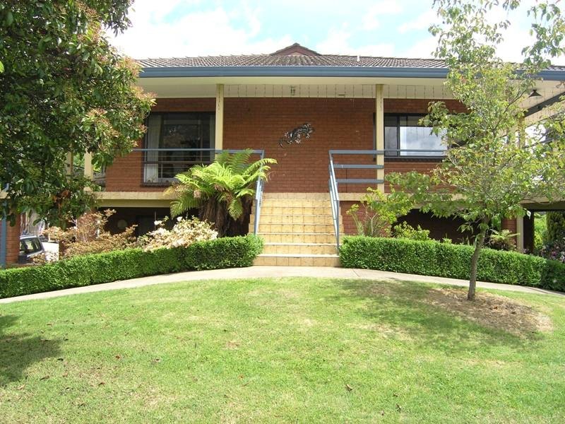 11 Porcellatos Lane, Bright VIC 3741