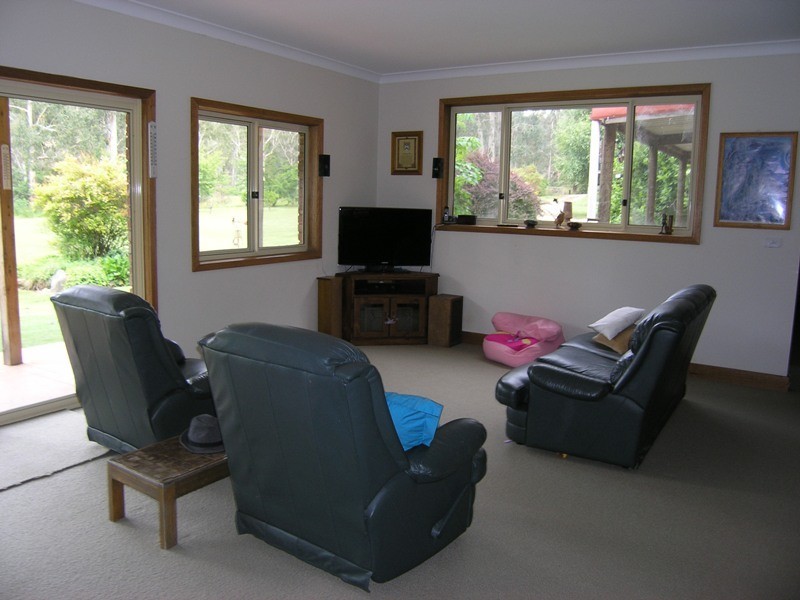 42 Goldie Spur Track, Buckland VIC 3740