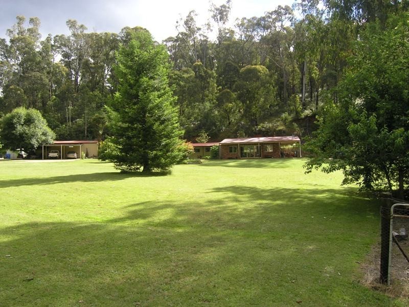 42 Goldie Spur Track, Buckland VIC 3740