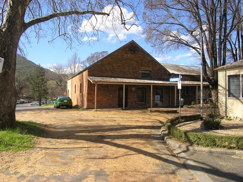 Riverside Walk, Bright VIC 3741