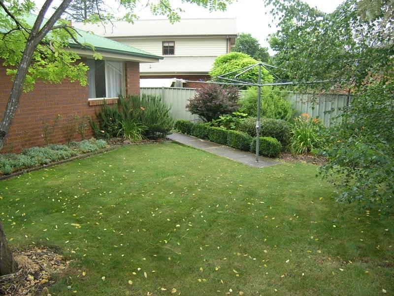 13 Mount Porepunkah Road, Bright VIC 3741