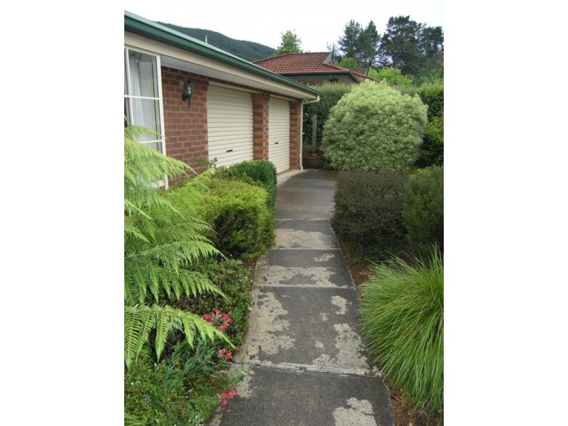 13 Mount Porepunkah Road, Bright VIC 3741