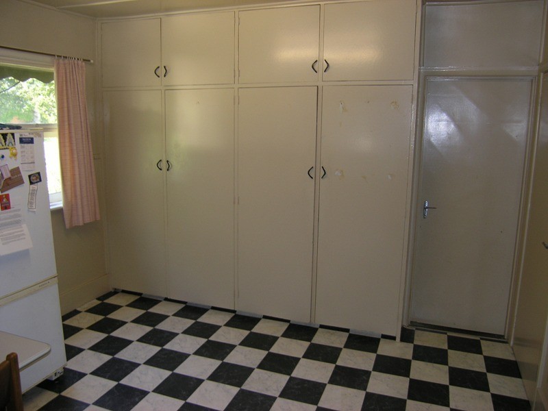 1 Churchill Avenue, Bright VIC 3741