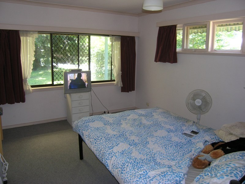 1 Churchill Avenue, Bright VIC 3741