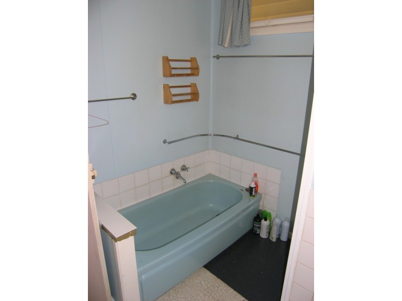 1 Churchill Avenue, Bright VIC 3741