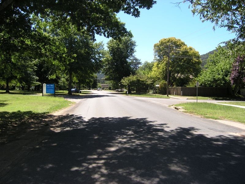 1 Churchill Avenue, Bright VIC 3741