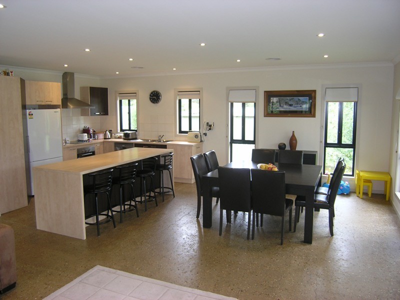 5836 Great Alpine Road, Eurobin VIC 3739