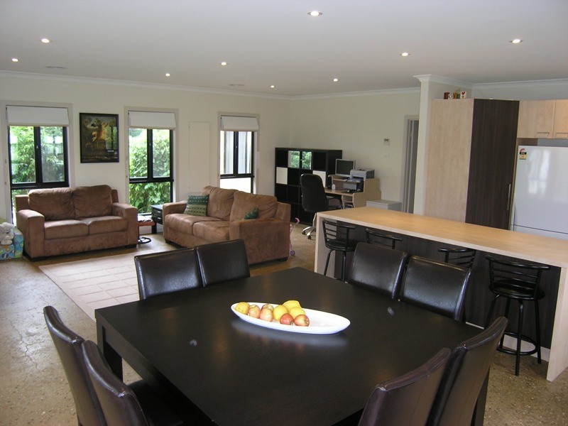 5836 Great Alpine Road, Eurobin VIC 3739