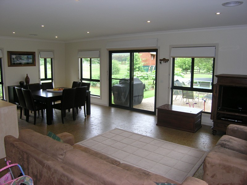 5836 Great Alpine Road, Eurobin VIC 3739